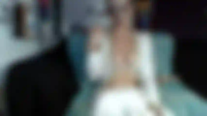 Maquillage viking halloween, regarde-moi baiser mon gode.