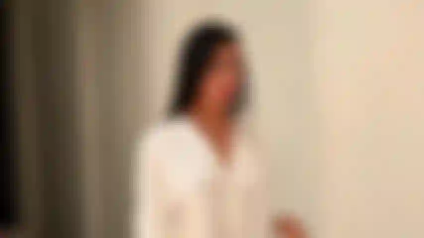 J'aime mouiller mon corps, me sentir mouillée.