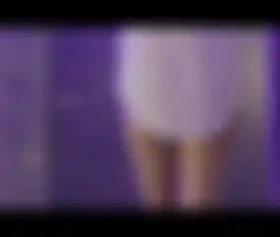 J'aime sentir l'eau sur mon corps et imaginer que ce sont tes mains.