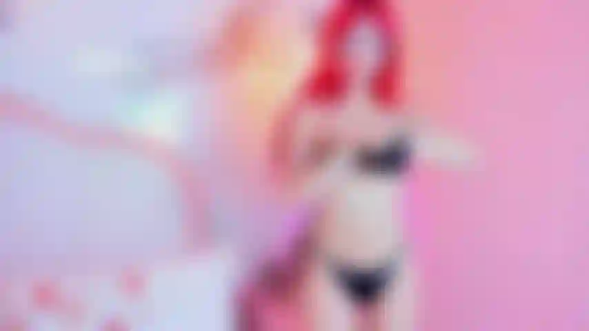 Baise ma chatte serrée avec le visage ahegao.