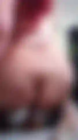 Hurning back the dildo that stays small in my ass