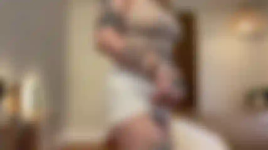 Mon cul de déesse détruit ceux qui l'adorent.