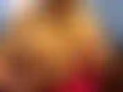 L'ultime vidéo d'adoration des mésanges laiteuses ! De gros seins qui fuient poussés droit dans ton visage, si près que tu peux presque les goûter. Tellement chaude qu'elle me fait même baver dessus...