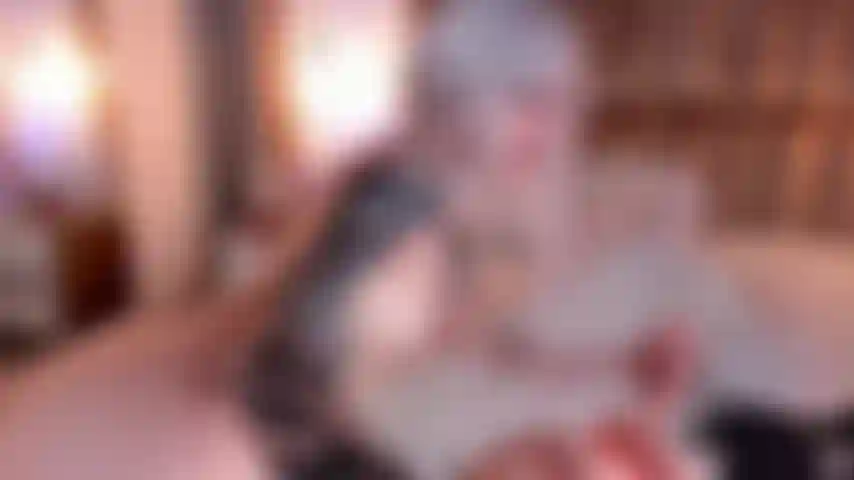 Baise-moi en levrette.