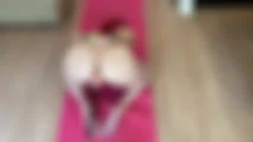 Fuck machine - chatte et anal.