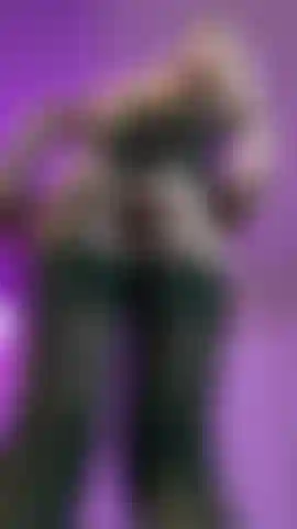 Sloppy n wet 2 pipes sur des jouets, ass tease n anal.