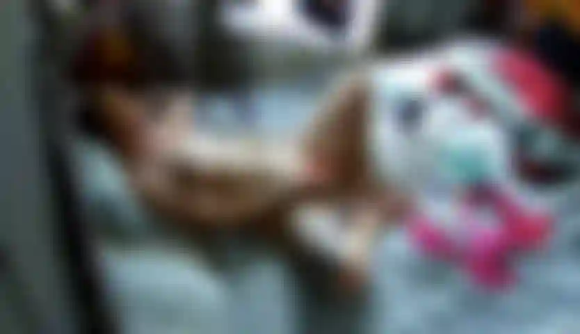 Quelqu'un me regarde jouer sur la caméra de sécurité !!