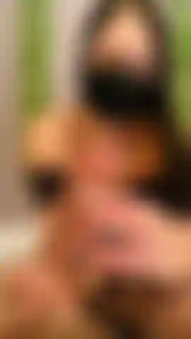 Essaie un nouveau gode (orgasme crémeux).