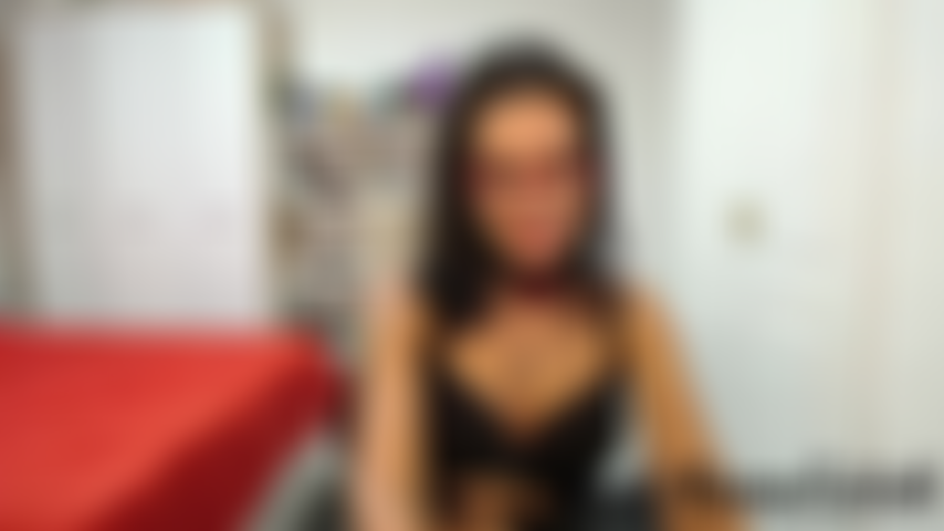 Dégradation, sph et baise avec un gode ceinture.