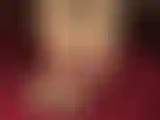 Avec mes mules en daim sexy et mes beaux pieds en nylon parfumés. Avec l'arôme brillant des collants usés et l'odeur de cuir de mes chaussures... Le paradis pour mes soumis amoureux des pieds.