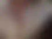 Domination sensuelle du strapon - imaginez-vous assise sur mon énorme bite blanche, sentez-moi vous pénétrer lentement, vous regardant profondément dans les yeux tout en léchant mes lèvres rouges brillantes et sexy.