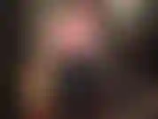 Caoutchouc serré et sexy - votre maîtresse en latex en caoutchouc serré noir et rose brillant.