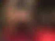 Facesitting - admirez mon cul dans une jupe moulante en spandex, des collants et des bas à coutures superposées.