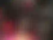 Jambes croisées en collants noirs, fétichisme des pieds, adoration des pieds en nylon.