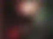 Maîtresse d'agent correctionnel en latex ; cette tenue fétichiste brillante mérite votre attention. Embrasse-moi ou tu seras puni avec ma cravache.