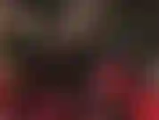 Je taquine brièvement la grosse bite blanche de ma maîtresse. Ma maîtresse masse le sperme directement de son énorme bite charnue et de ses couilles pour toi et le pousse dans ton trou du cul serré.