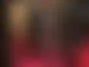 Une jolie culotte à motifs floraux, une allumeuse de pieds et de gode ceinture. Tu es une salope pour les pieds de ta maîtresse et une énorme bite noire. Je t'ouvrirai la bouche avec les deux.