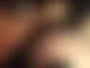 Une mangeuse de sperme en gros plan extrême - adorez la tête de bite savoureuse pendant que la maîtresse regarde vous nourrir de cette charge savoureuse.