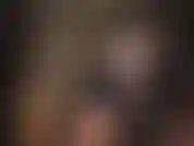 Habillée en caoutchouc. Fétichiste du latex.