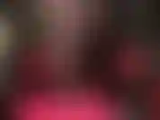 Ces mules en cuir sexy marcheront sur ta bite d'esclave sans valeur.