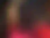 Prosternez-vous devant votre impératrice en latex, adorez mes véritables bottes en latex et ma combinaison.