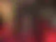 Les jambes croisées de maîtresse t'excitent tellement. Coincée entre elles, tu sens ses cuisses puissantes te couper le souffle tandis que ta bite jouit pour la toute dernière fois...