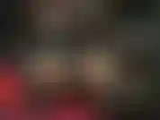 Déesse du strapon en cuir noir.