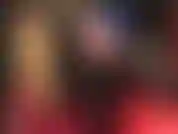 Voyons si ta bite peut supporter cette irrésistible provocation avec ton cul et tes jambes en short de satin bleu brillant et tes hautes bottes noires. À la fin, ta maîtresse te fera suer et te suppliera de te libérer…