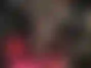 Ta déesse de cuir te titille et te tente avec ses fantastiques longues jambes en nylon et ses talons. Je sais que tu aimerais te frotter à ces jambes…