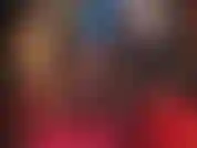 Adore la grosse bite blanche de ta reine en latex. Ta reine sait exactement ce dont tu as besoin, tu as besoin de ma délicieuse grosse bite. Mes jambes, mon cul, ma bite - sors ta langue pour lécher et sucer.