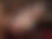 Les superpositions de bas en dentelle, partie 2/2 – plus c'est brillant, mieux c'est. Nous aimons toutes les deux les superpositions de nylon, alors profitons de la sensation de plusieurs paires de bas et de collants sur les jambes, les pieds, les fesses…