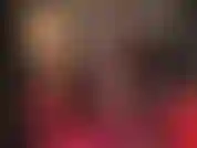 Hypnotisante – la jambe allongée dans un collant noir à coutures et des escarpins brillants est votre déclencheur d'hypnose. Concentre-toi sur le léger mouvement du talon, les caresses subtiles de mes jambes en nylon… endormie, excitée…