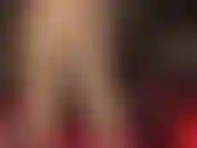 Des couches de collants brillants - vous ne pouvez tout simplement pas vous lasser des jambes, des pieds et du cul brillants de la maîtresse dans plusieurs couches de nylons extra brillants.