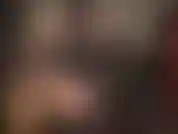 Salut ! Venez adorer la perfection dans cette tenue légère avec des gants sexy, des bottes hautes et des collants brillants et chauds.