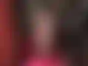 Des bas et des jarretelles sexy et séduisants. Des jambes à tomber, des pieds en nylon sexy et de magnifiques fesses rondes encadrées par un joli porte-jarretelles et un haut en nylon en dentelle.