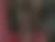 Je vénère les combinaisons en latex - la maîtresse taquine vos tétons avec sa langue, ses dents et ses gants en caoutchouc, les tordant et les tirant et permet le culte de ses courbes étonnantes dans un latex transparent serré.