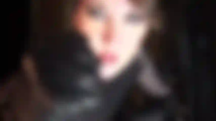 J'adore les gants en cuir - vous désirez sentir ces gants en cuir doux partout sur vous.