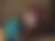 Maîtresse enfonce sa grosse bite blanche fort et vite dans ta chatte, frappe sa bite sur tout ton visage et crache dans ta bouche.