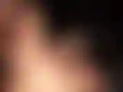 Le paradis du fétichisme des pieds – cul et pieds – ma maîtresse déchire son collant beige transparent pour te taquiner pieds nus, puis jambes, en crachant sur ses pieds. Lèche-le, esclave, goûte mes orteils sales et moites !