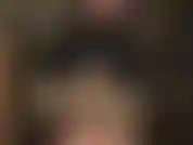 Fétichiste médicale - longs gants d'hôpital stériles, branlette et taquinerie de bite avec strapon - la maîtresse habillée de caoutchouc ajoute une paire de longs gants médicaux pour taquiner cette bite et votre gorge.