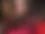 Viens ici, ma salope amoureuse des bottes en cuir, et adore les belles jambes de ta déesse en bas brillants et bottes en cuir.