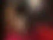 Maîtresse aux courbes incroyables en latex noir et blanc brillant et moulant. Adoratrice du cul, fétichiste des pieds, fétichiste des jambes en bas, fétichiste du crachat.