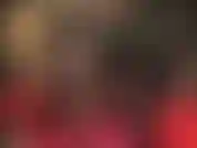 Traie entre les jambes croisées de ton collant noir soyeux et transparent de déesse en nylon. Maîtresse te montre comment elle veut que tu baises ses jambes en vidant ta bite partout.