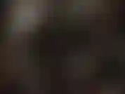 Pantalon en cuir, adoration du cul avec des cuissardes et des gants longs.