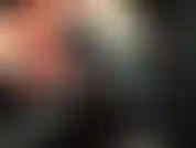 Ohh l'odeur du cuir. Tu es faible pour maîtresse vivian en cuir.