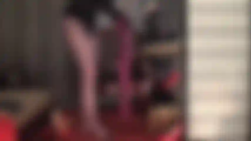 Tu feras plaisir à ta maîtresse avec une grosse bite noire - je sais à quel point ma salope de bite devient dure et excitée pour la bbc en couches de collants.