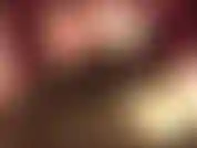 Ne vous laissez pas tromper par ces doux gants de satin. Maîtresse va les enrouler fermement autour de votre cou, vous regardant au fond des yeux, serrant de plus en plus fort… jusqu'à ce que vous soyez essoufflé…