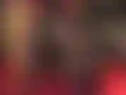 Un énorme gode ceinture noir enveloppé dans un bas en nylon - la maîtresse va vous remplir de 17 pouces de bite recouverte de nylon.