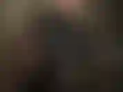 Goûtant la délicieuse salive des lèvres et de la langue de ta maîtresse, prenant sa grosse bite noire, la suçant jusqu'à ce que ta déesse en pvc brillant soit satisfaite - c'est ton devoir en tant que putain de bite.