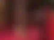 Je piétine ma bite dans des escarpins à plateforme imprimé léopard sexy et des collants noirs transparents.